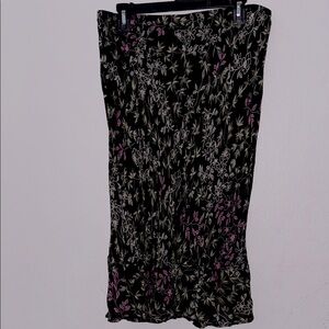 4 FOR $13 🐇 NWOT. JM Collection Floral Skirt